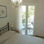 Ear - House Lefkada Апартаменты *