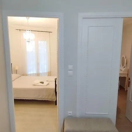 Ear - House Lefkada Kariá